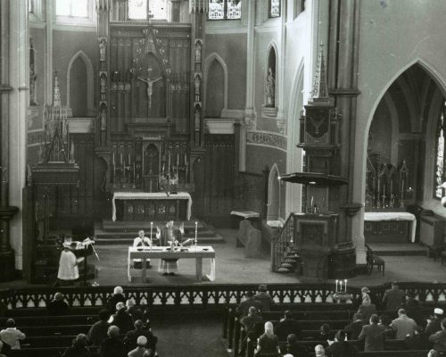 Interior-of-HRC-Mass-1960s